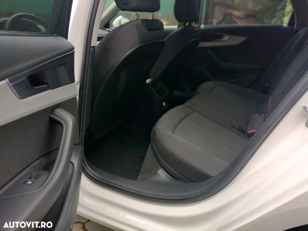 Audi A4 Avant 2.0 30 TDI S tronic MHEV Advanced - 33