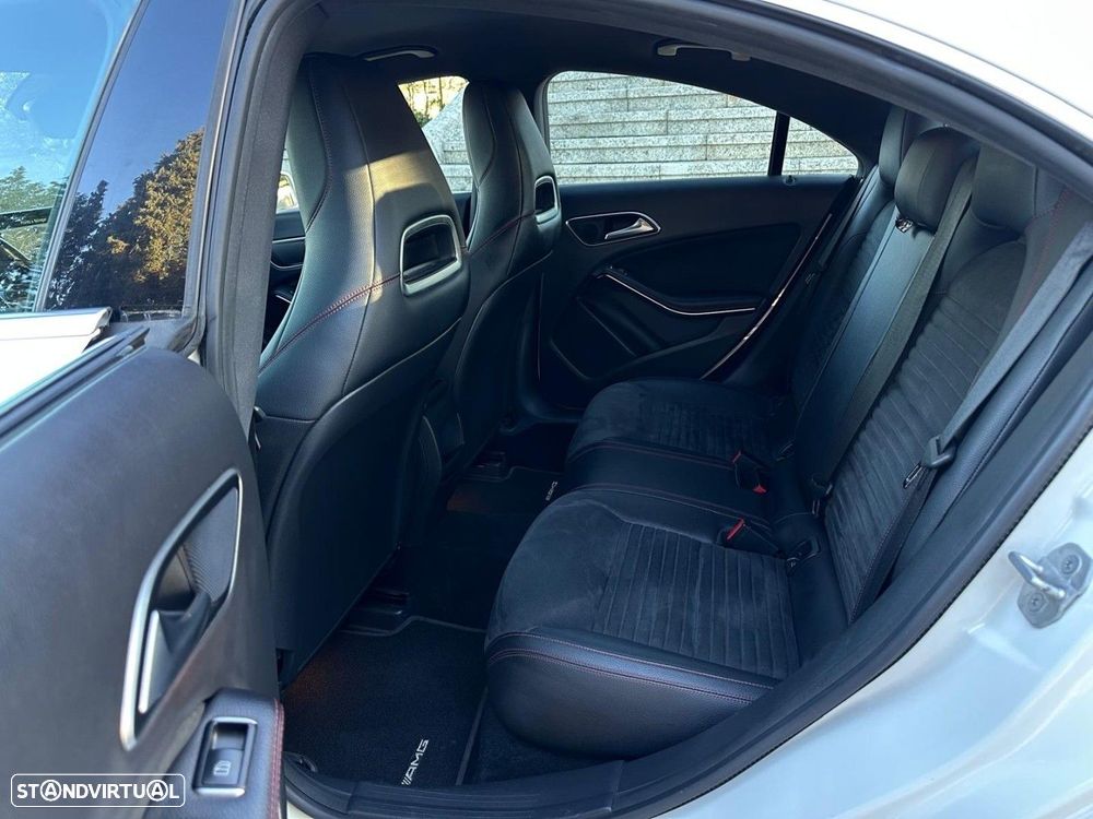 Mercedes-Benz CLA 220 d AMG Line Aut. - 32
