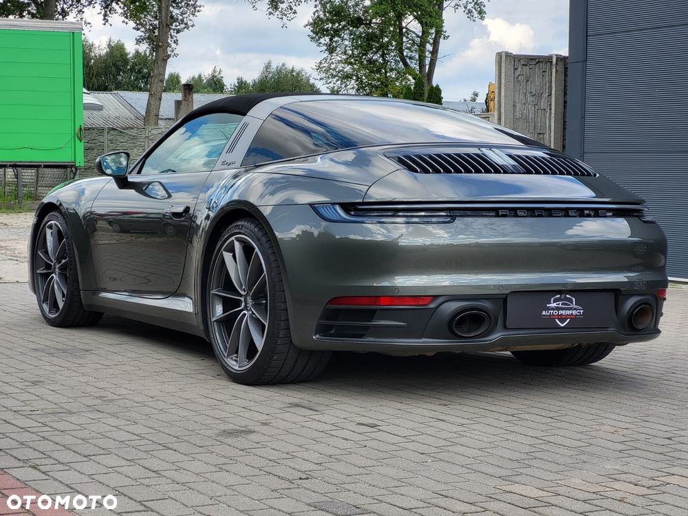 Porsche 911 Targa 4 - 12