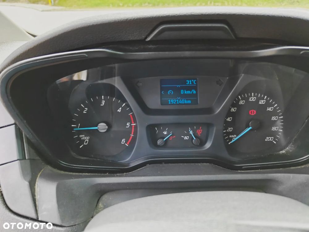 Ford Transit - 13