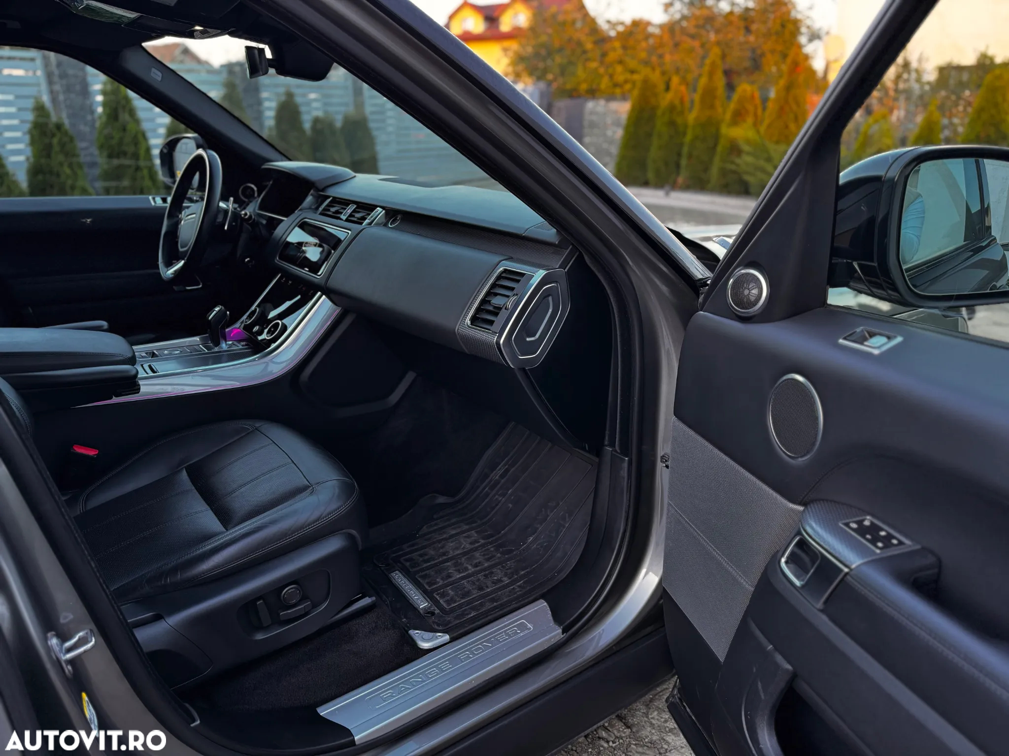 Land Rover Range Rover Sport 3.0 SDV6 HSE - 32