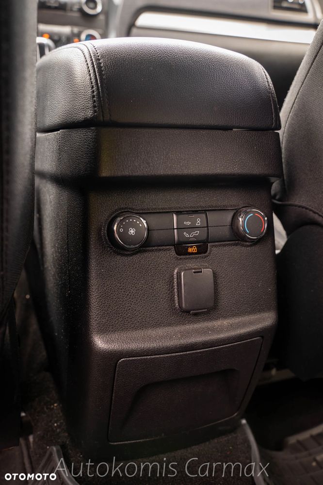 Ford Explorer - 23