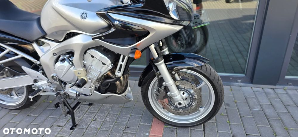 Yamaha FZ6 - 17