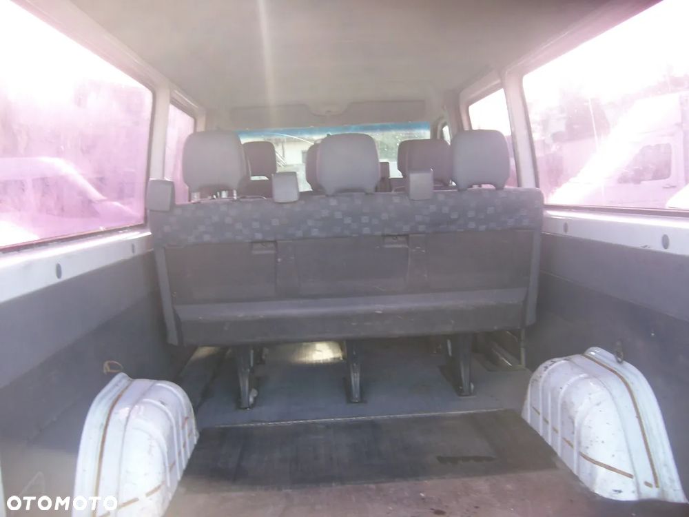 Mercedes-Benz Sprinter - 9