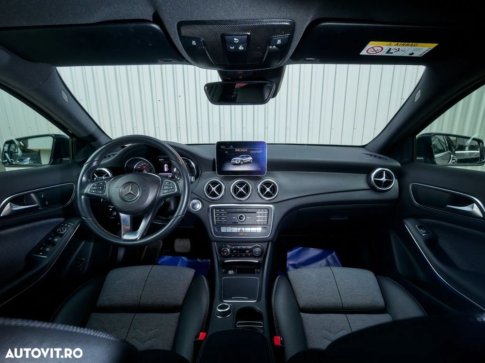 Mercedes-Benz GLA 180 d 7G-DCT Urban - 13