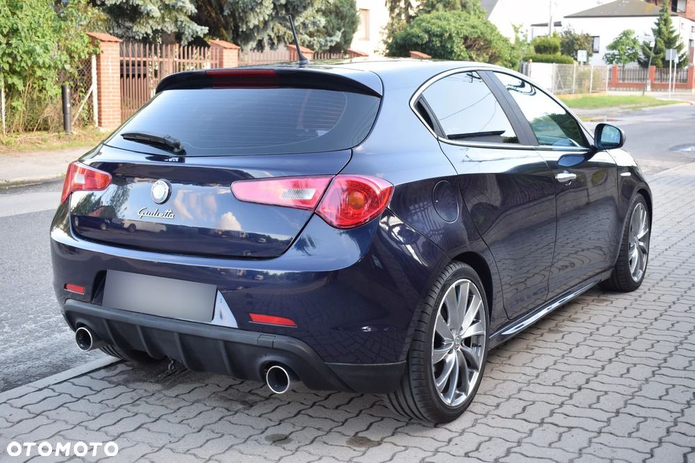 Alfa Romeo Giulietta - 8