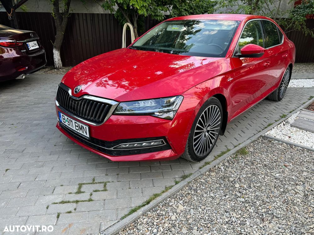 Skoda Superb 2.0 TDI DSG 4X4 Laurin & Klement - 1
