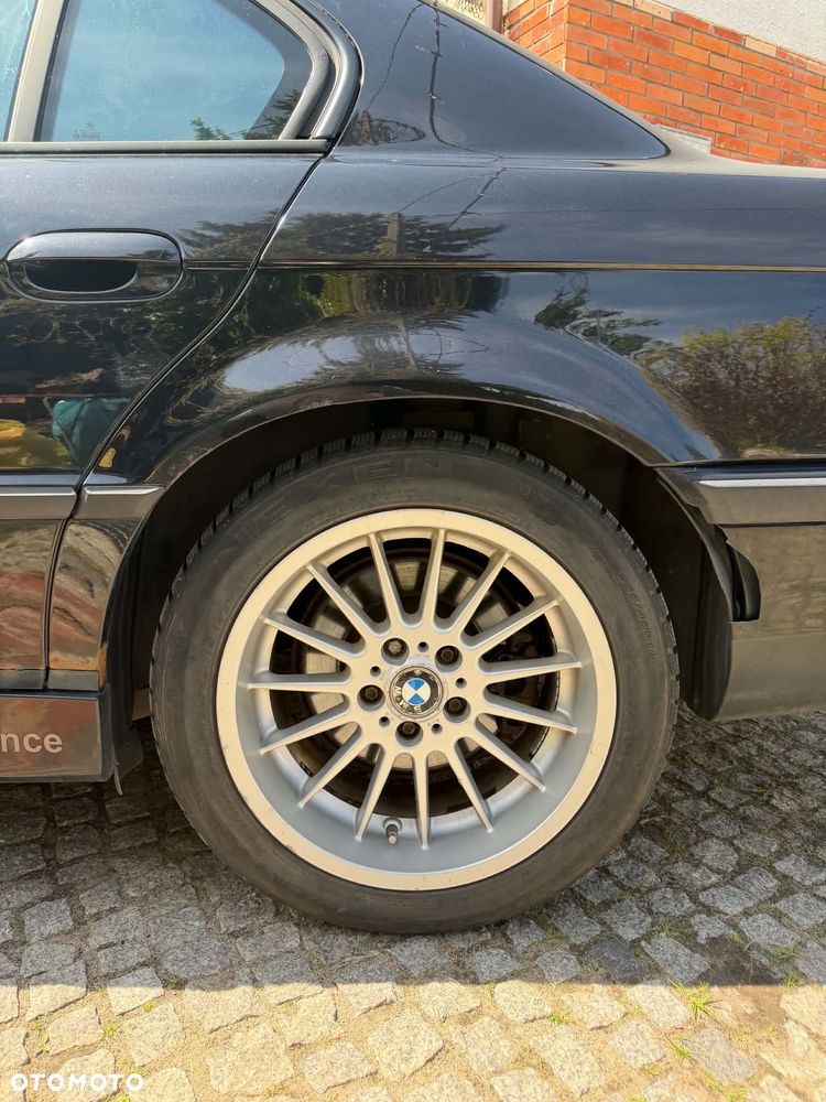 BMW Seria 7 740i - 13