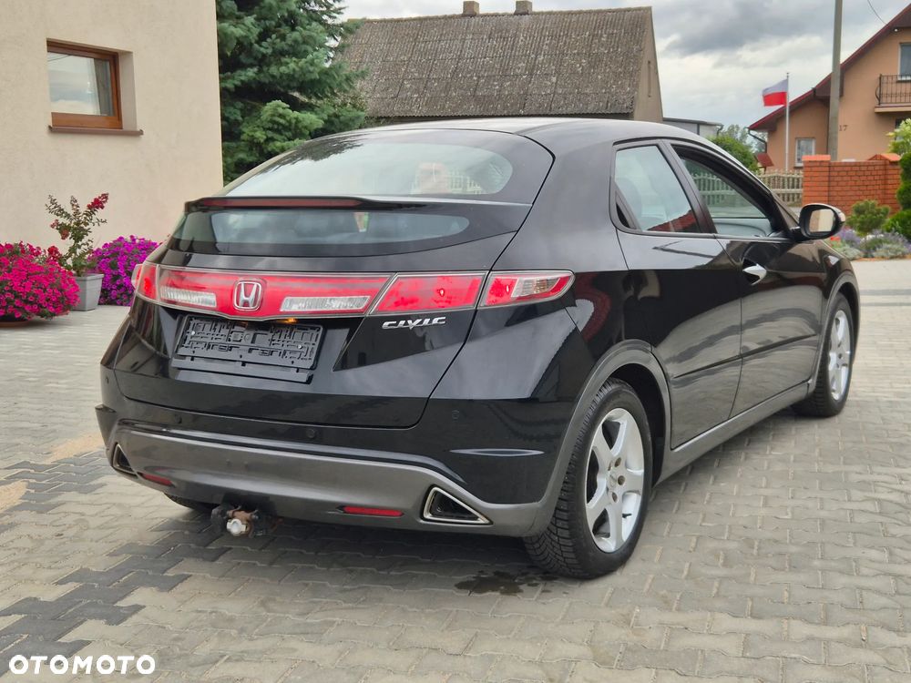 Honda Civic 1.8i-VTEC Executive - 3