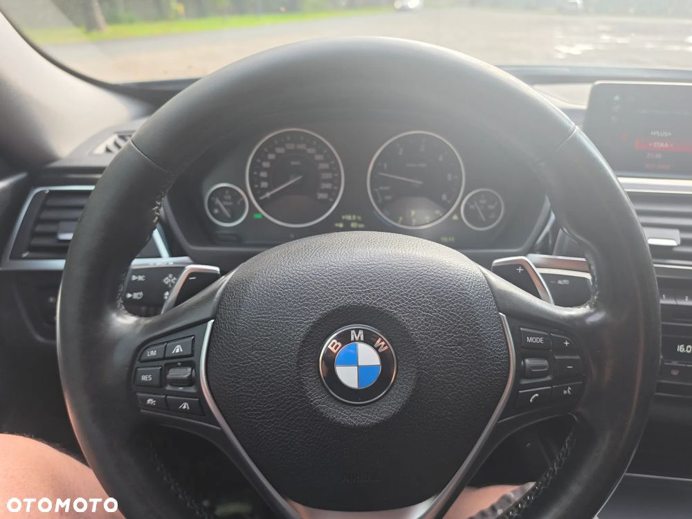 BMW Seria 3 330d Sport Line Shadow - 21