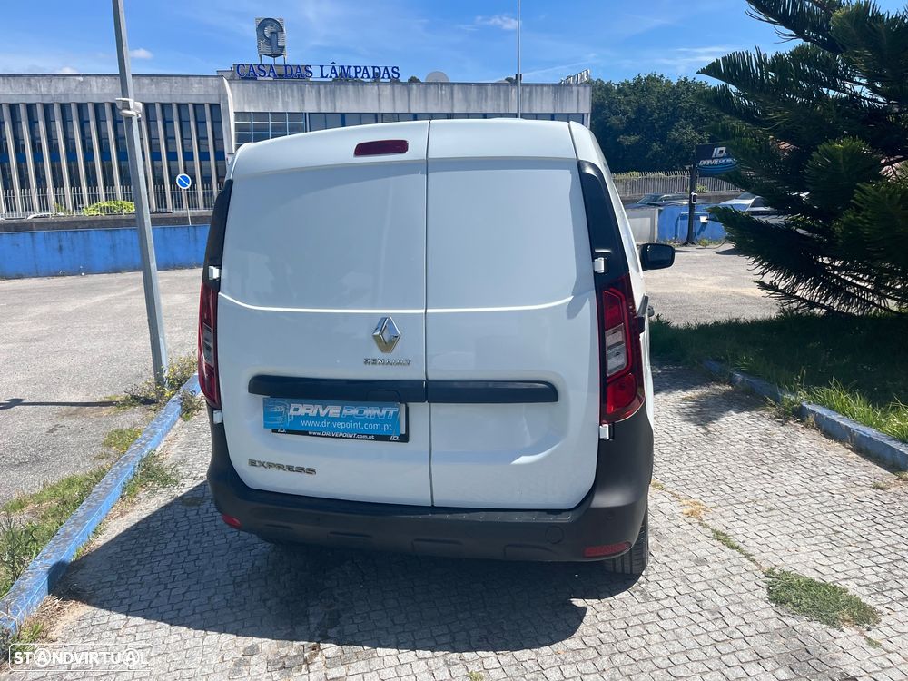 Renault Express 1.5 Blue dCi - 11
