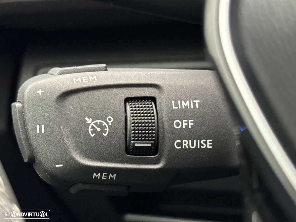 Peugeot 3008 1.6 Hybrid Allure Pack e-EAT8 - 23