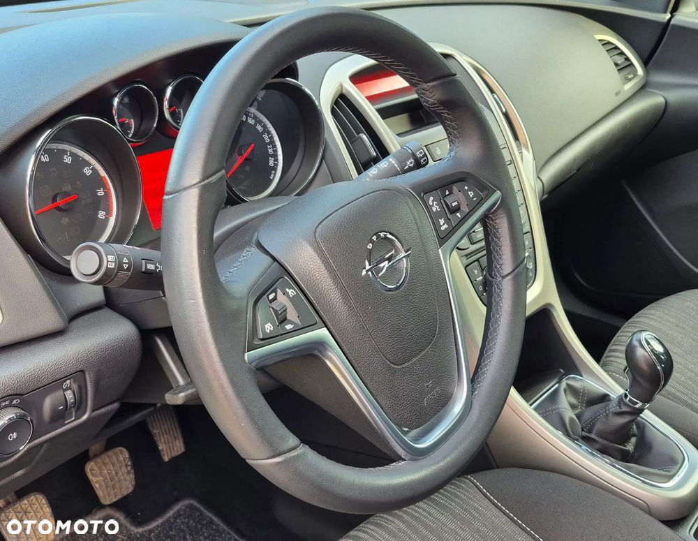 Opel Astra 1.4 ecoFLEX Cosmo - 10