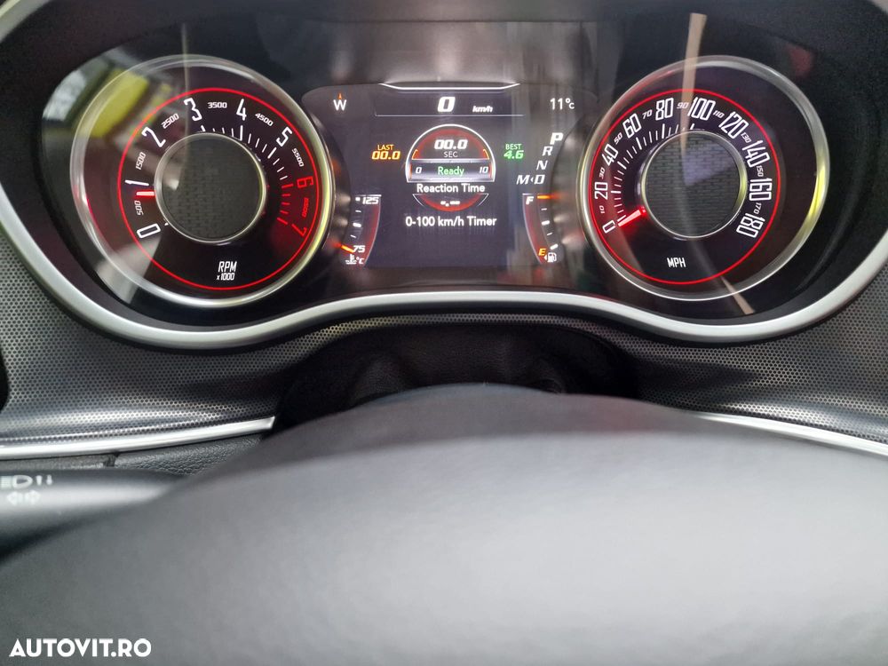 Dodge Challenger Automatik R/T Plus Scat Pack - 27