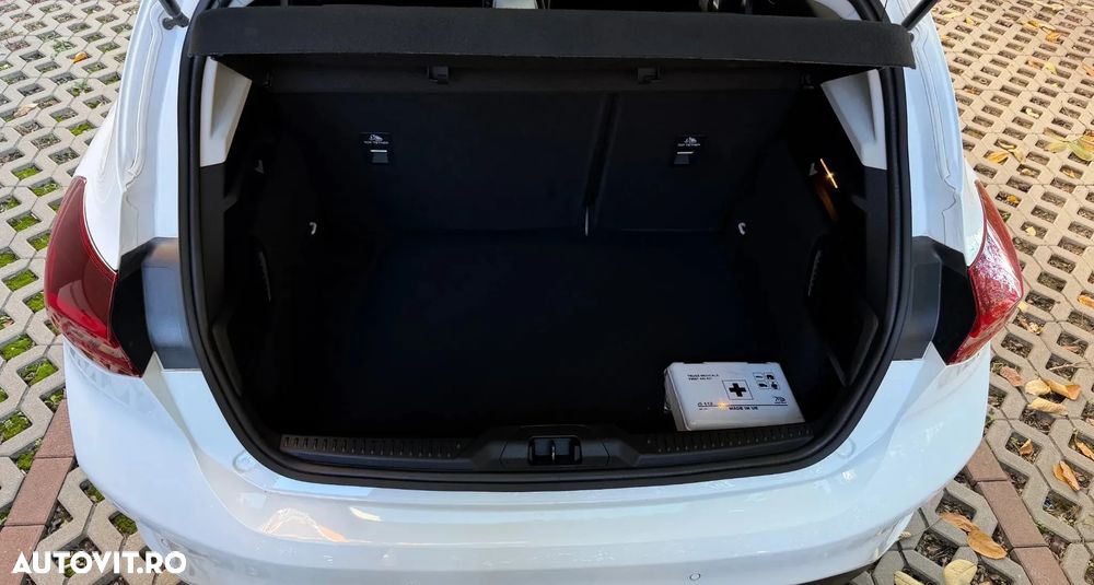 Ford Focus 1.0 EcoBoost Titanium - 8