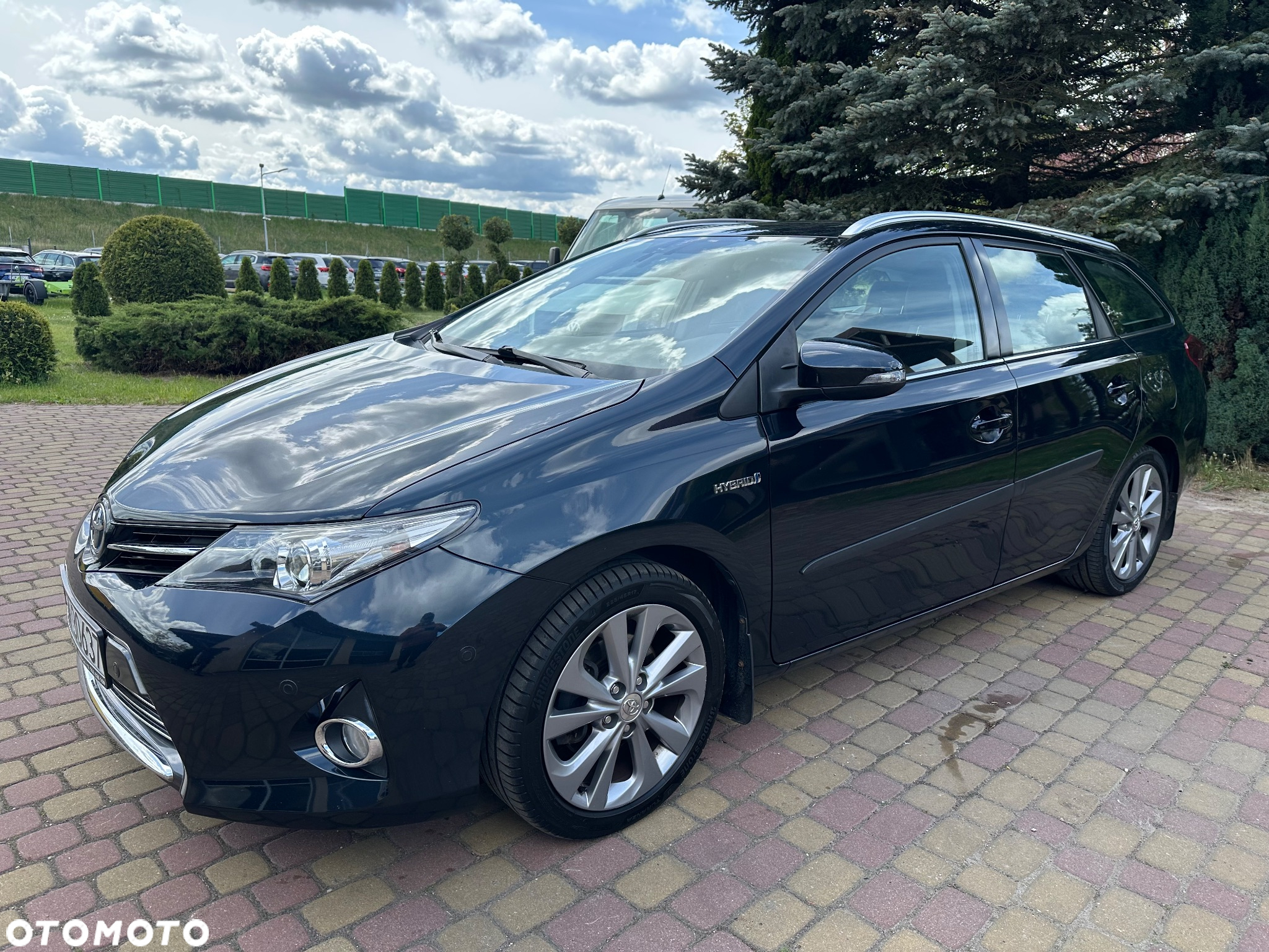 Toyota Auris 1.8 VVT-i Hybrid Automatik Touring Sports Free Style - 2