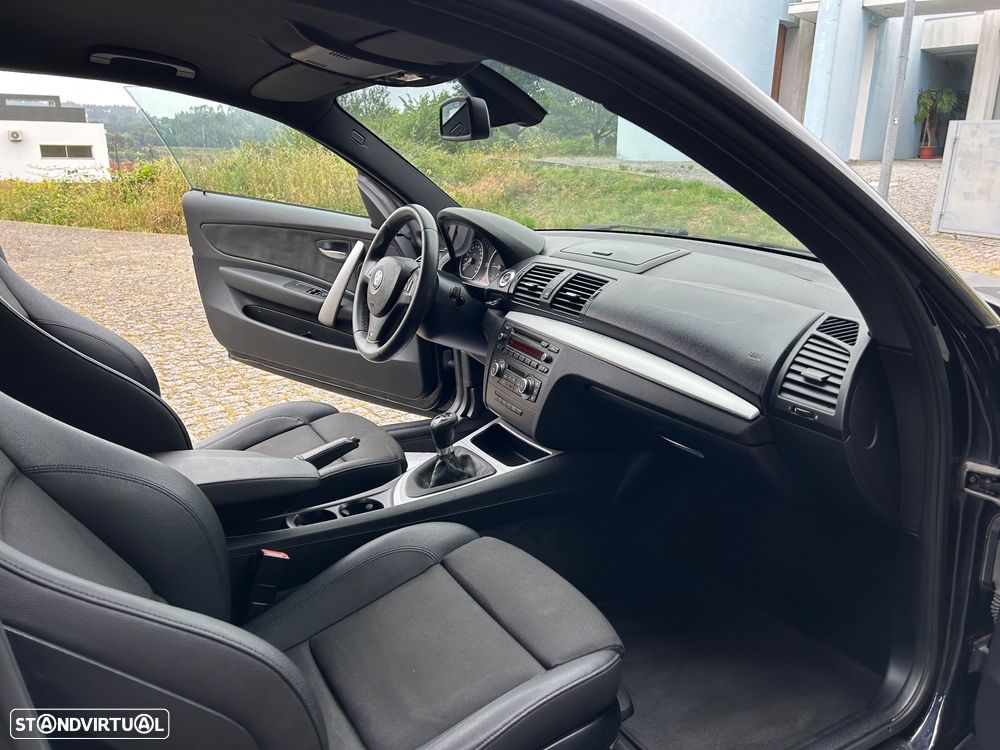 BMW 120 d Limited Edition Lifestyle c/ M Sport Pack - 15