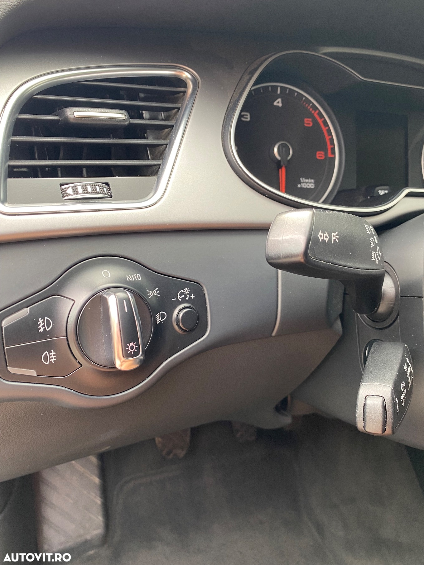 Audi A4 Avant 2.0 TDI - 7