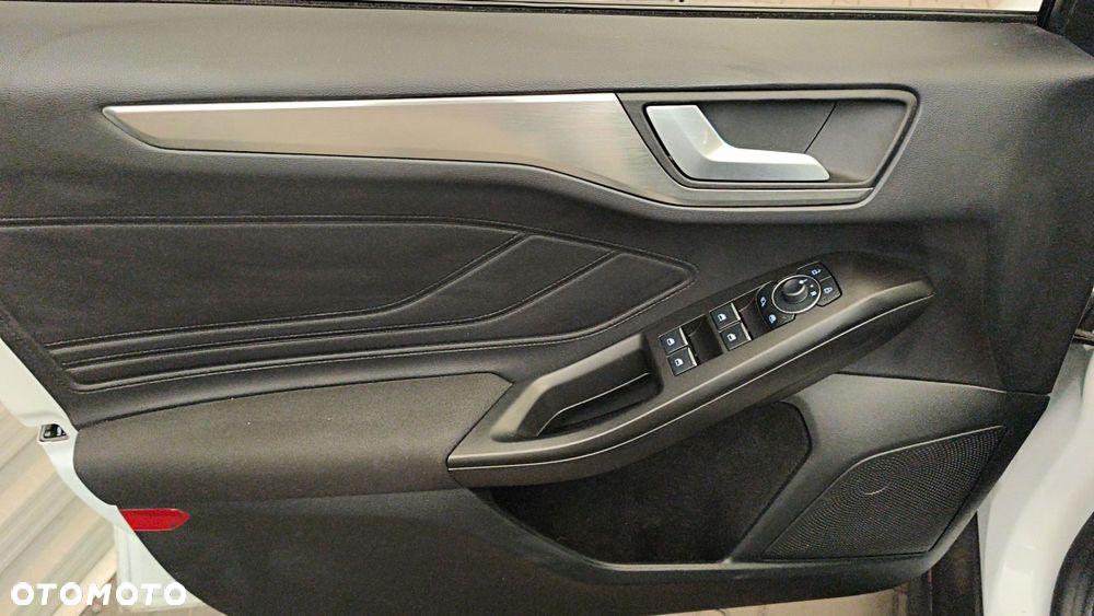 Ford Focus - 17