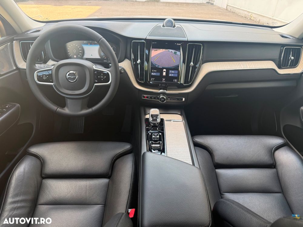 Volvo XC 60 B4 MHEV AT8 AWD Inscription - 20