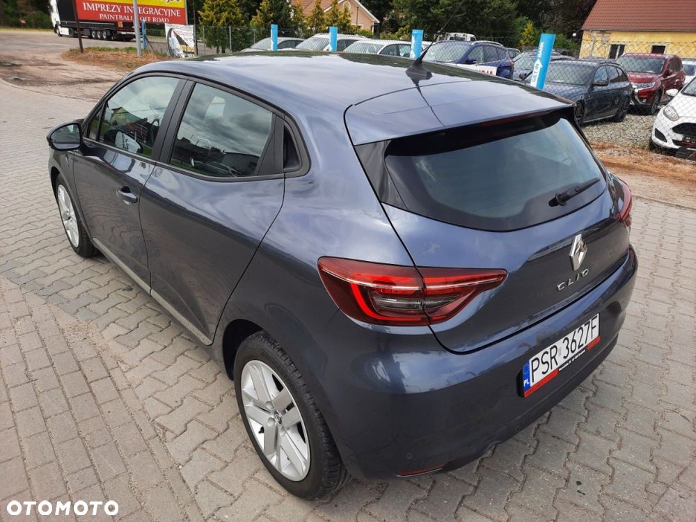 Renault Clio - 8
