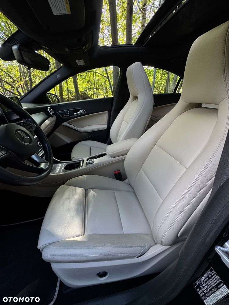 Mercedes-Benz CLA - 10