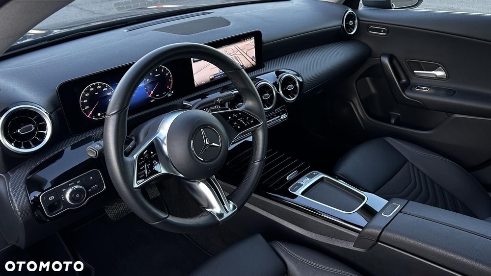 Mercedes-Benz CLA - 11