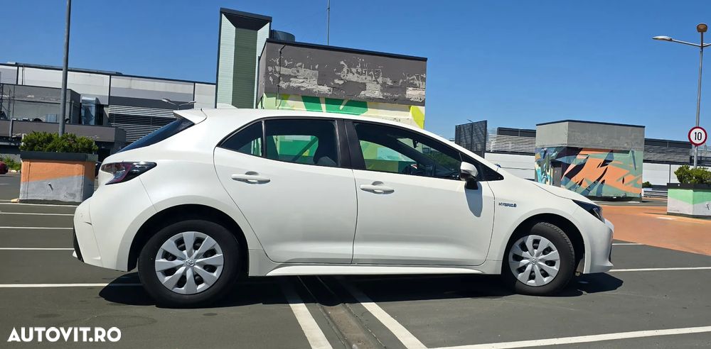 Toyota Corolla 1.8 HSD Business - 6