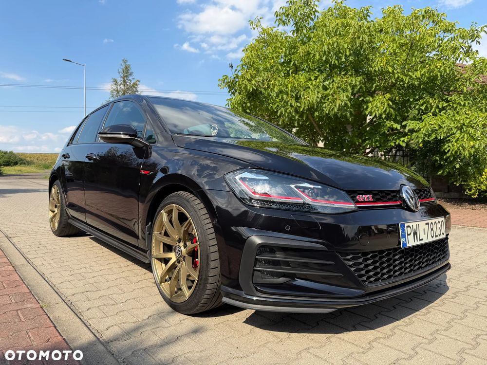 Volkswagen Golf - 16