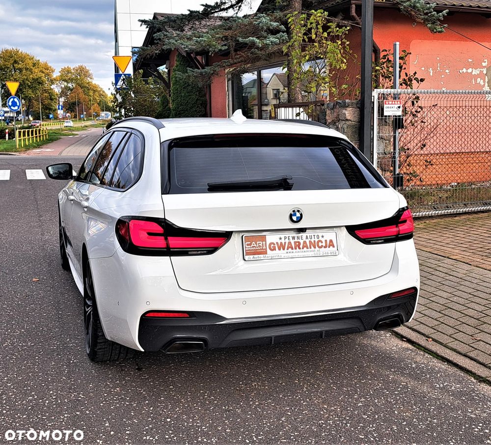 BMW Seria 5 520d Touring M Sport Edition - 4