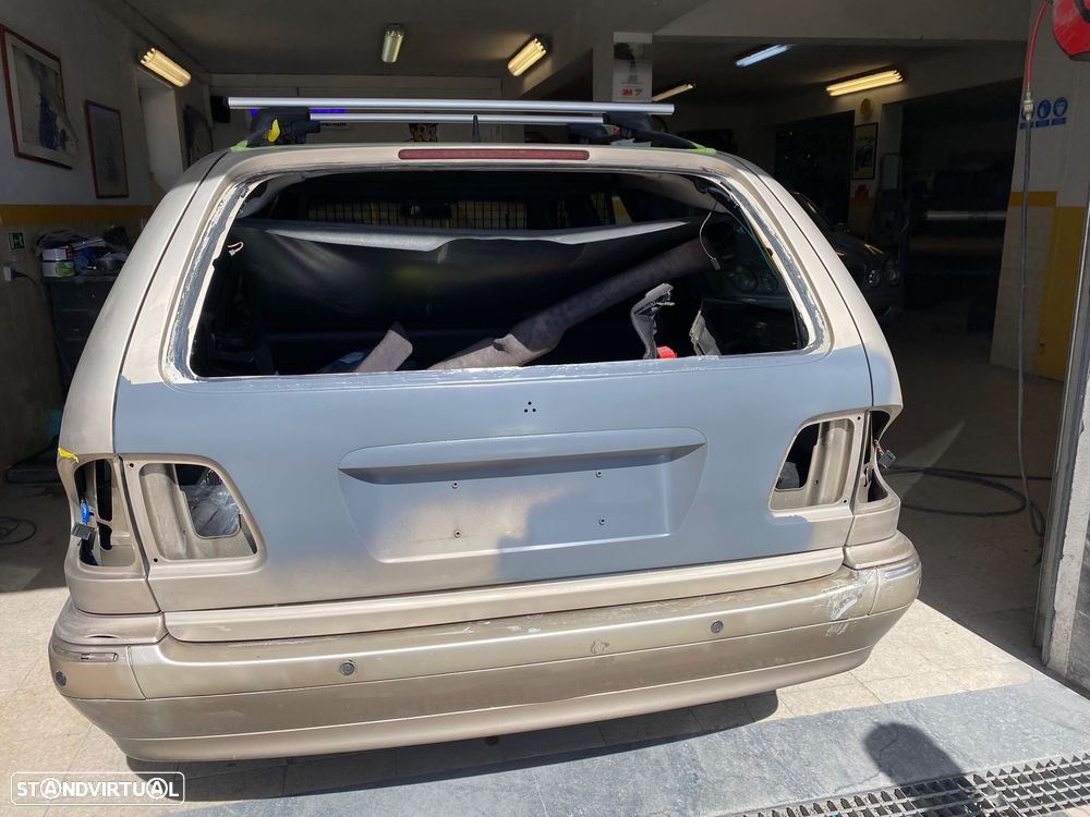 Mercedes-Benz E 270 - 17