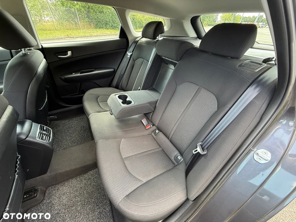 Kia Optima - 22