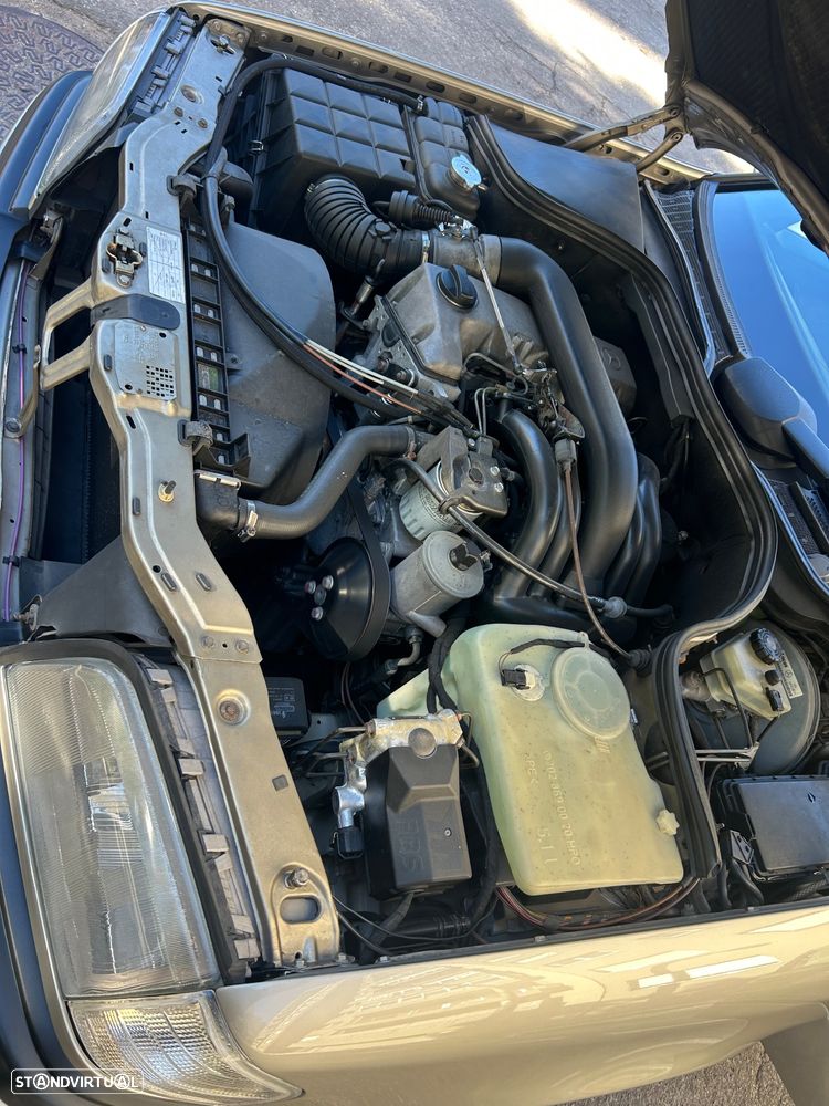 Mercedes-Benz 200 - 8