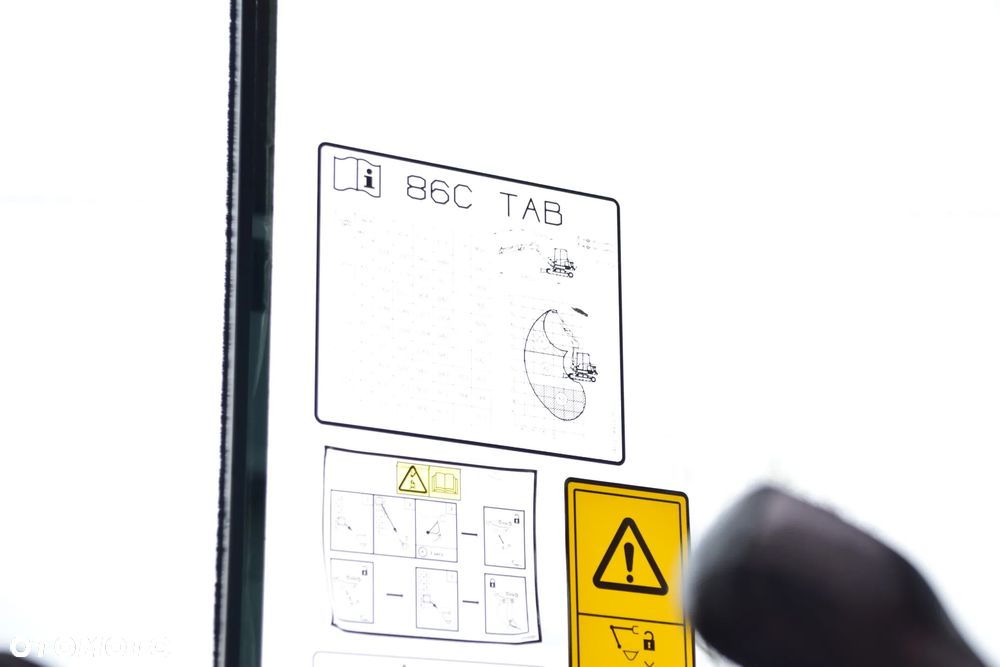 JCB 86C-2 T.A.B. - 19