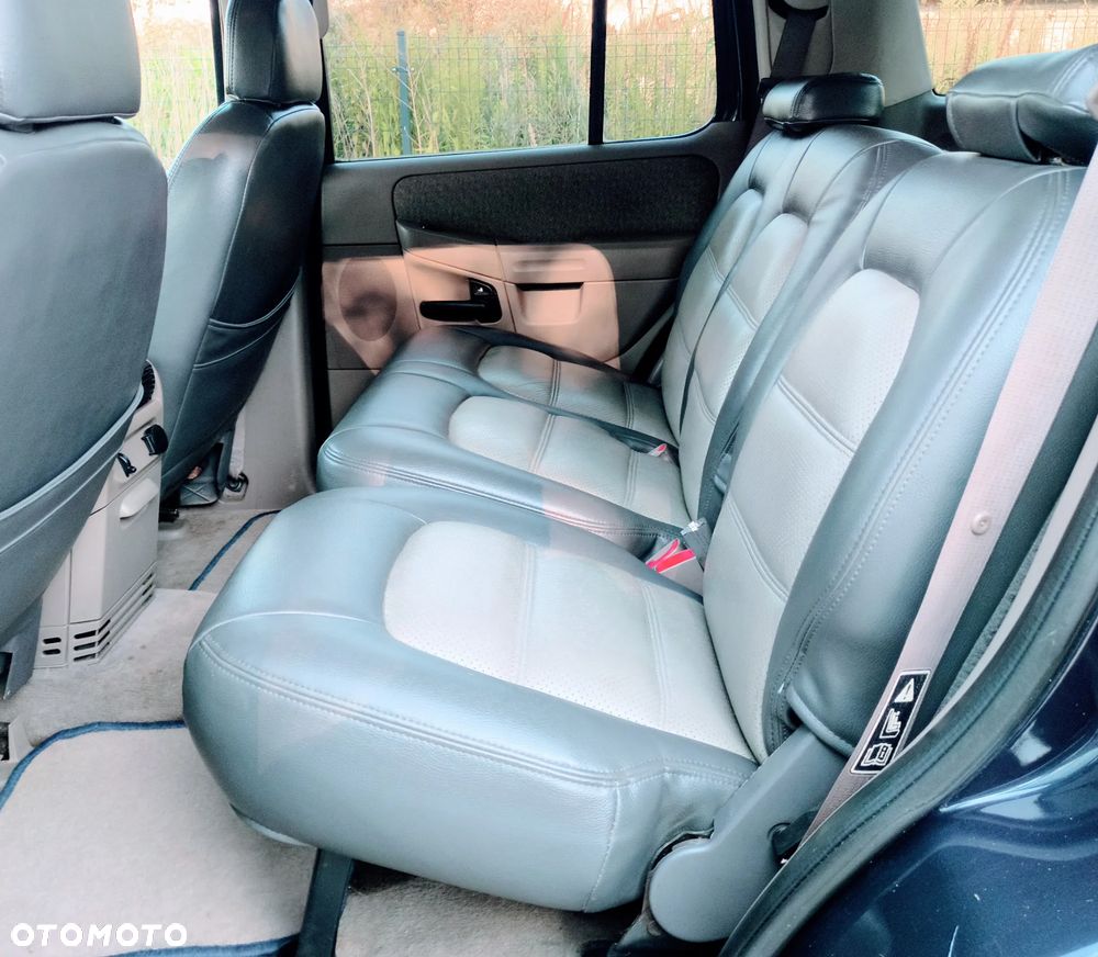 Ford Explorer 4.0 - 12