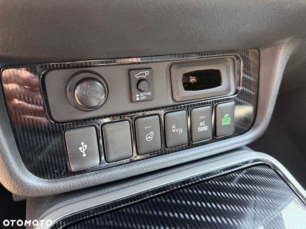 Mitsubishi Outlander 2.4 4WD Top - 27