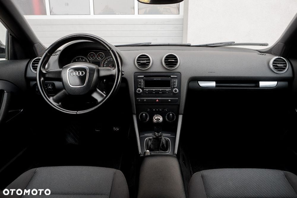 Audi A3 Cabrio 1.6 Attraction - 38