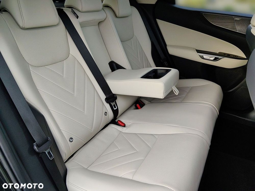 Lexus NX 350h Omotenashi AWD - 16