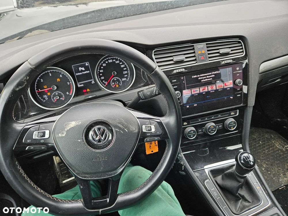 Volkswagen Golf VII 1.6 TDI BMT Comfortline - 6