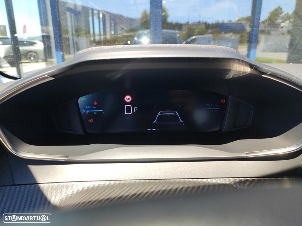 Peugeot 208 1.2 Hybrid Allure e-DCS6 - 19