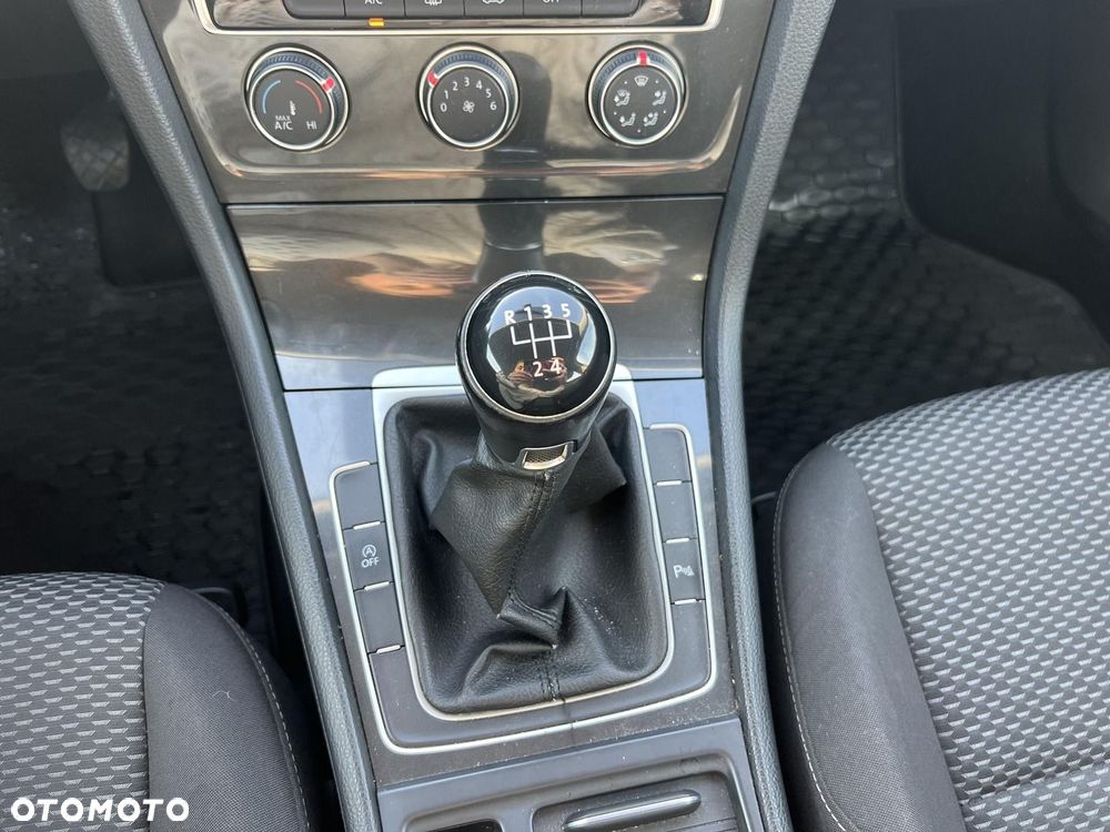 Volkswagen Golf Variant - 22