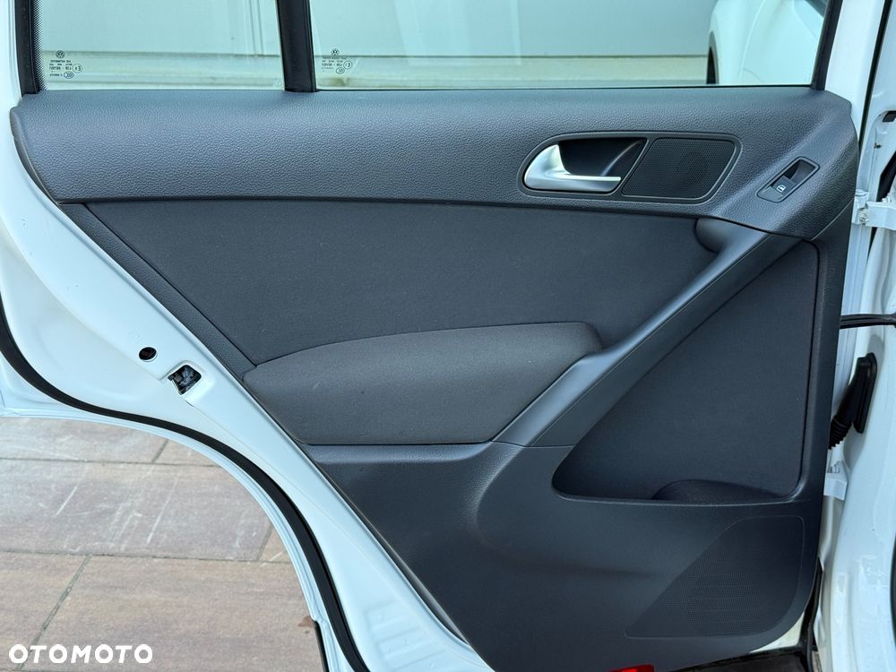 Volkswagen Tiguan 2.0 TSI 4Motion Trend & Fun - 21