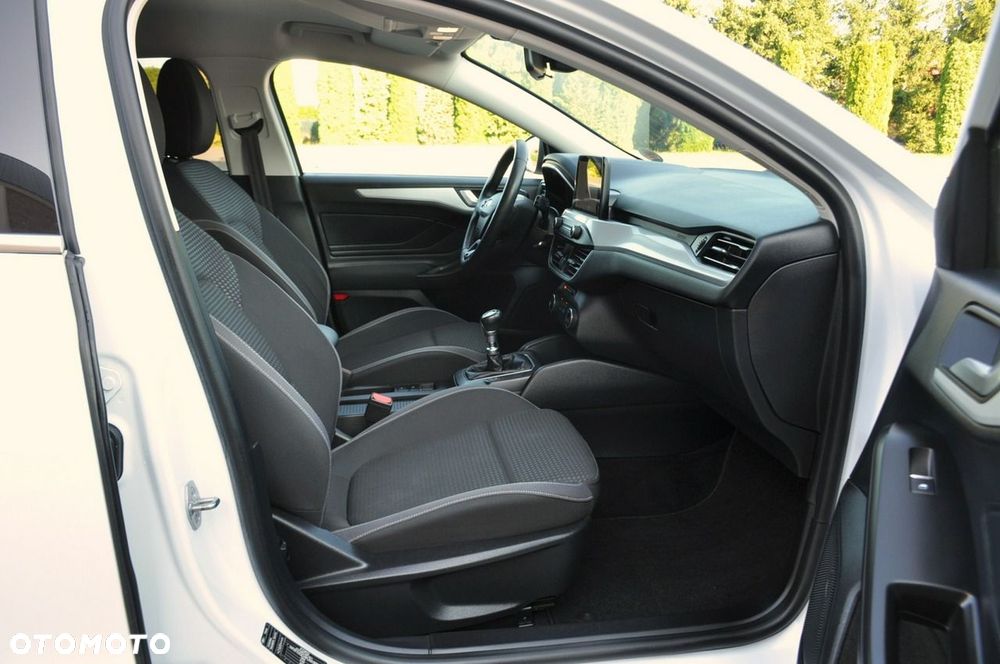 Ford Focus - 17