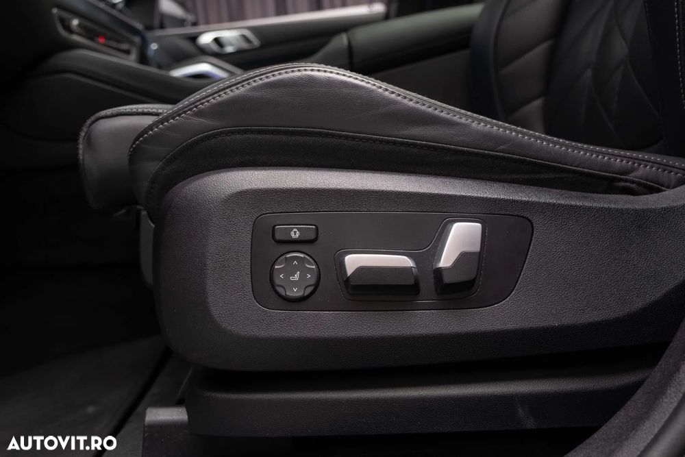 BMW X6 xDrive40i AT MHEV - 26