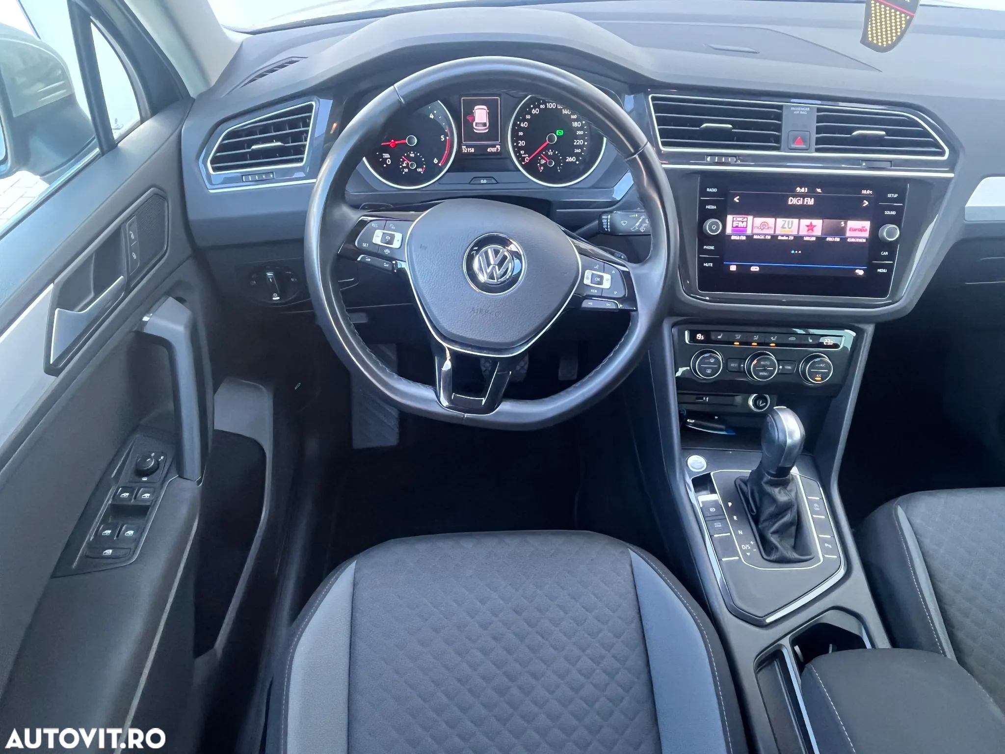 Volkswagen Tiguan 2.0 TDI DPF DSG Comfortline - 9