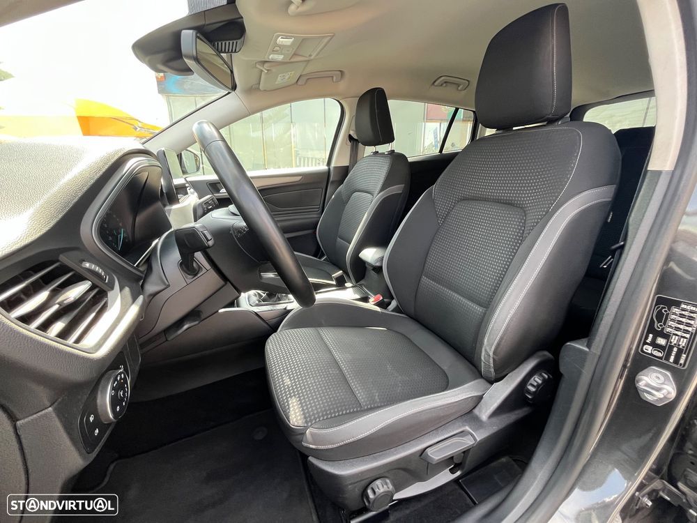 Ford Focus SW 1.5 TDCi EcoBlue Connected - 26