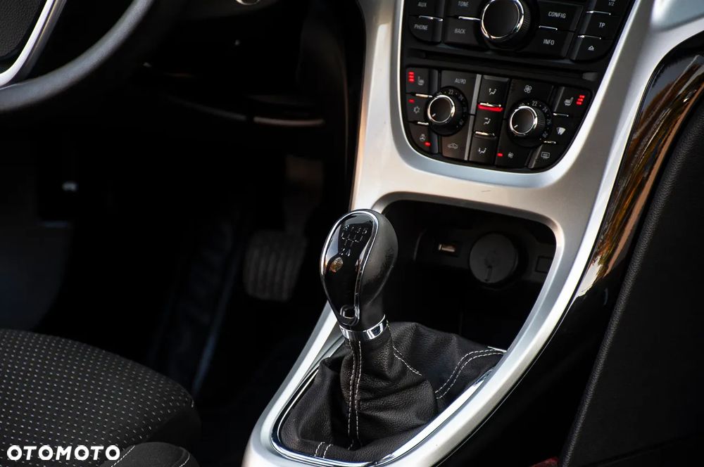 Opel Astra - 25