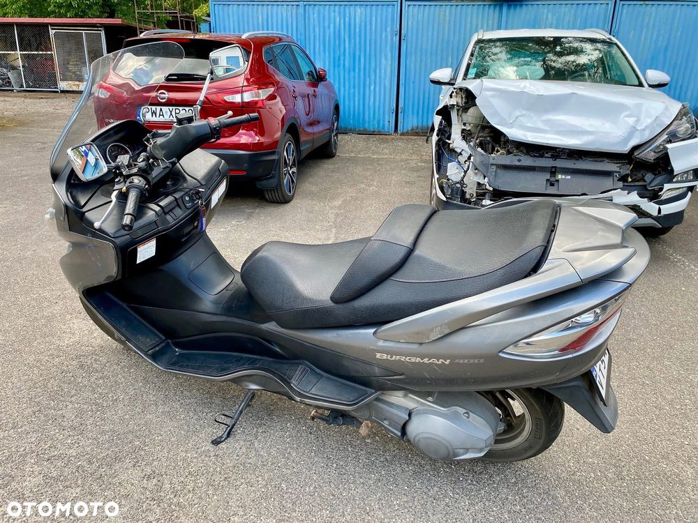 Suzuki Burgman - 4