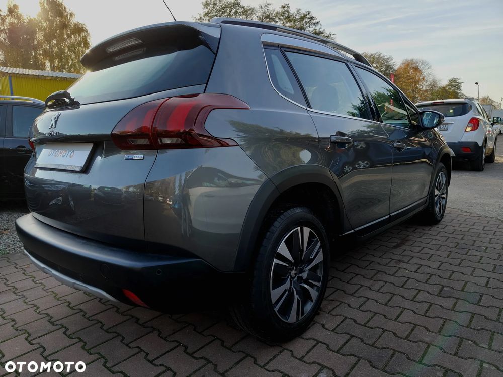 Peugeot 2008 1.2 Pure Tech Style S&S - 7