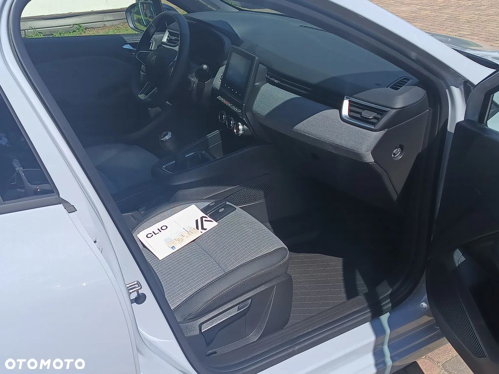 Renault Clio 1.0 TCe Techno - 11